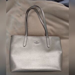 Coach City Zip Tote Metallic Silver Crossgrain Leather